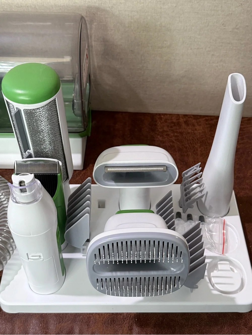 6-in-1 Geoorood Pet Grooming Vacuum Kit with Clippers & Nail Grinder